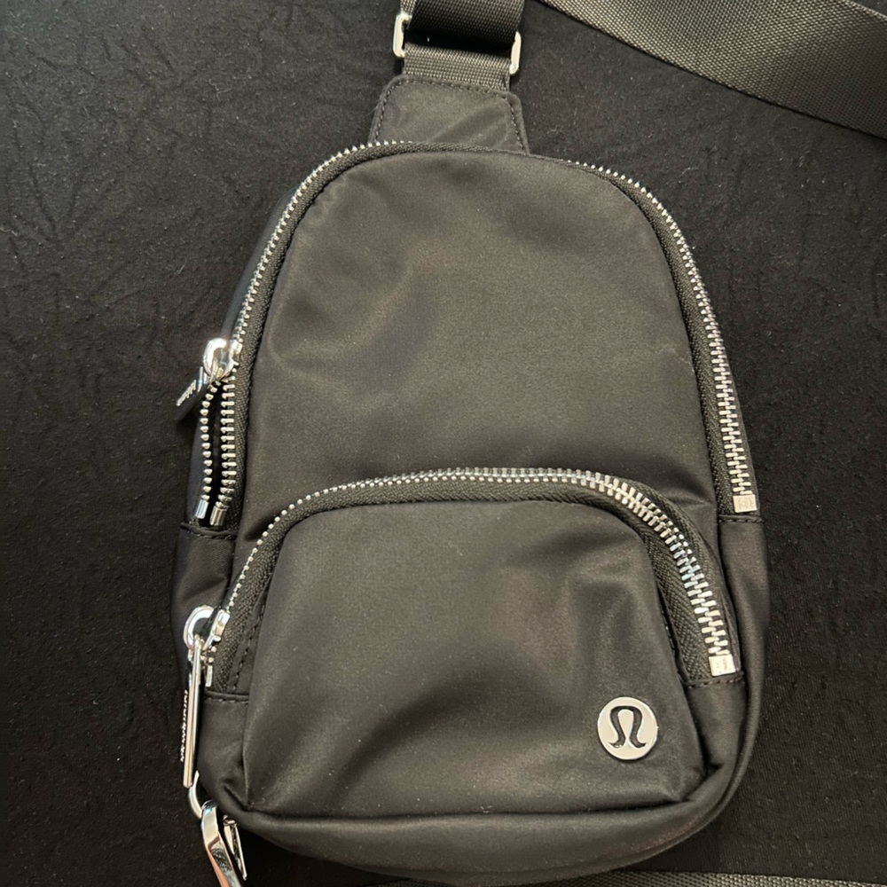 lululemon athletica Black sling bag